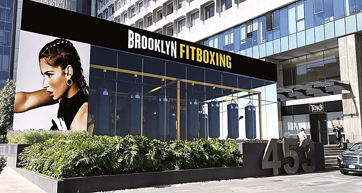 Gimnasio comercial equipado