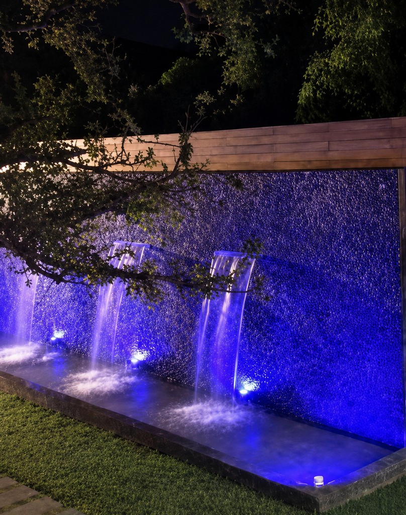 Fuente de Luz Azul